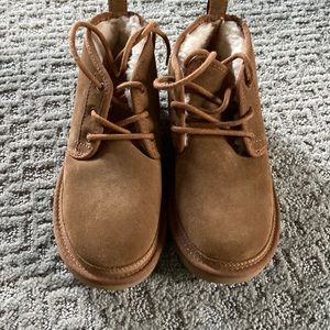 NEW -  UGG Neumal Boots, size 7 (women)
